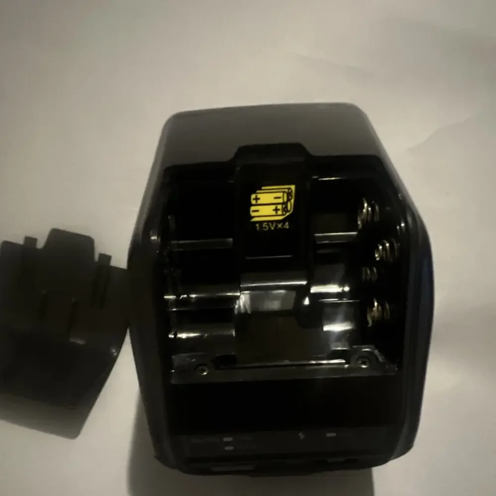 Minolta Maxxum 3200i Hot Shoe Strobe Flash GN32 Auto Power Off w/ Case